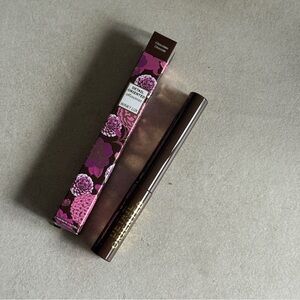 Winky Lux Detail Oriented Mascara in Chocolate – Length & Separation